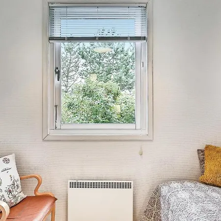 Nice In W/ Wifi And 3 Bedrooms Vakantiehuis *